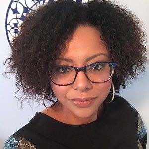 Meet your Posher, Ouida